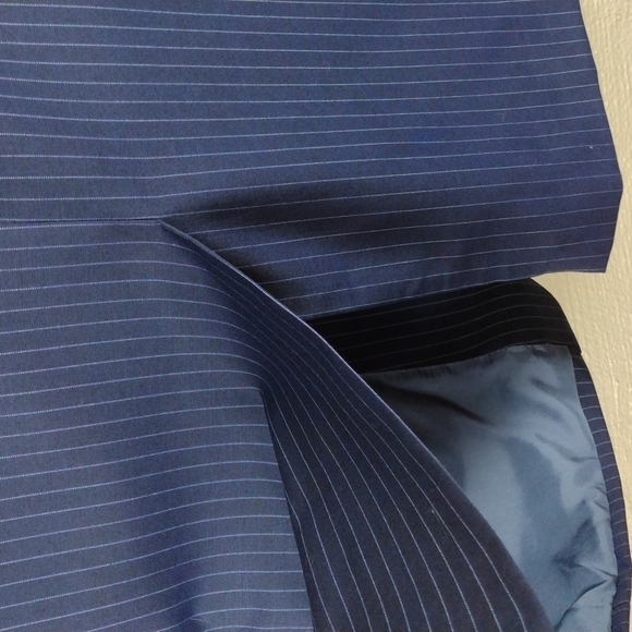 Coppley Navy Blue Pinstripe Wool One Notched Single-Breasted Classic Suit Jacket - Picture 13 of 14